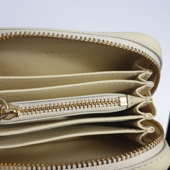 NEW Oroton cream ziparound coin purse. - Picture 9 of 11